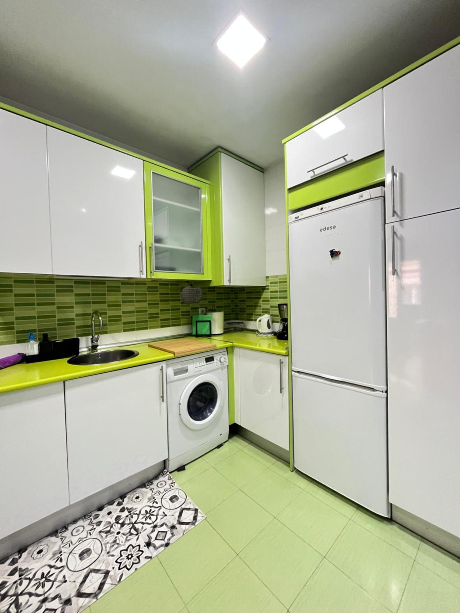 Exclusivo En Sol Exterior Bar Temporal Apartment Мадрид Екстериор снимка