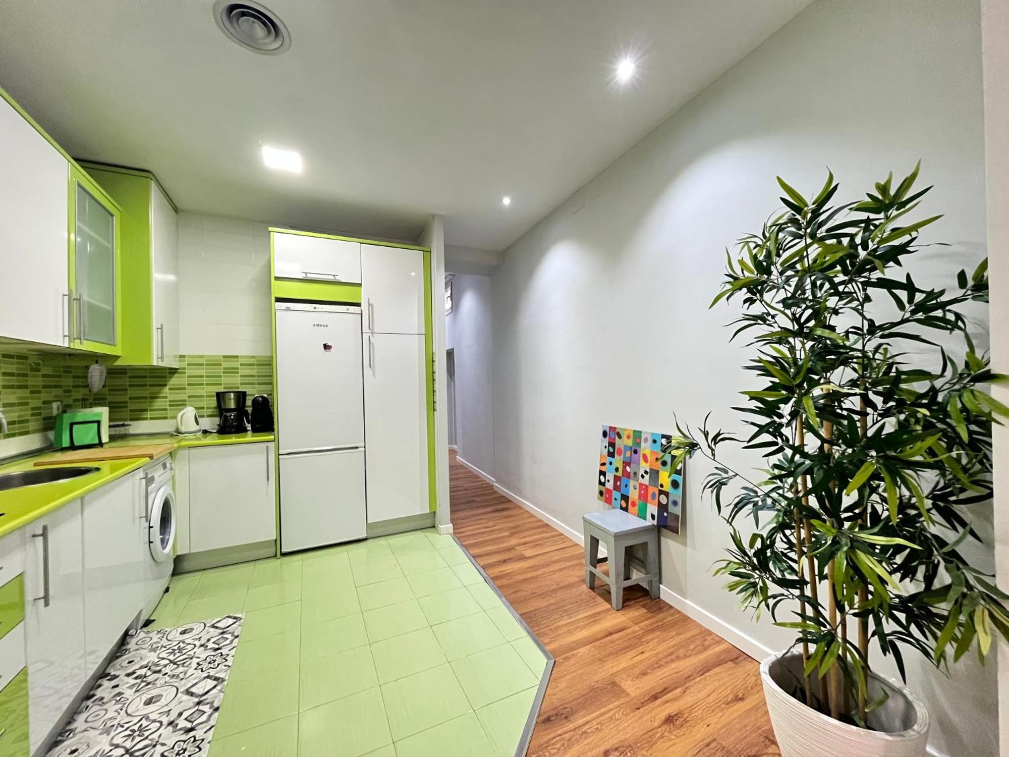 Exclusivo En Sol Exterior Bar Temporal Apartment Мадрид Екстериор снимка